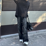 黑色