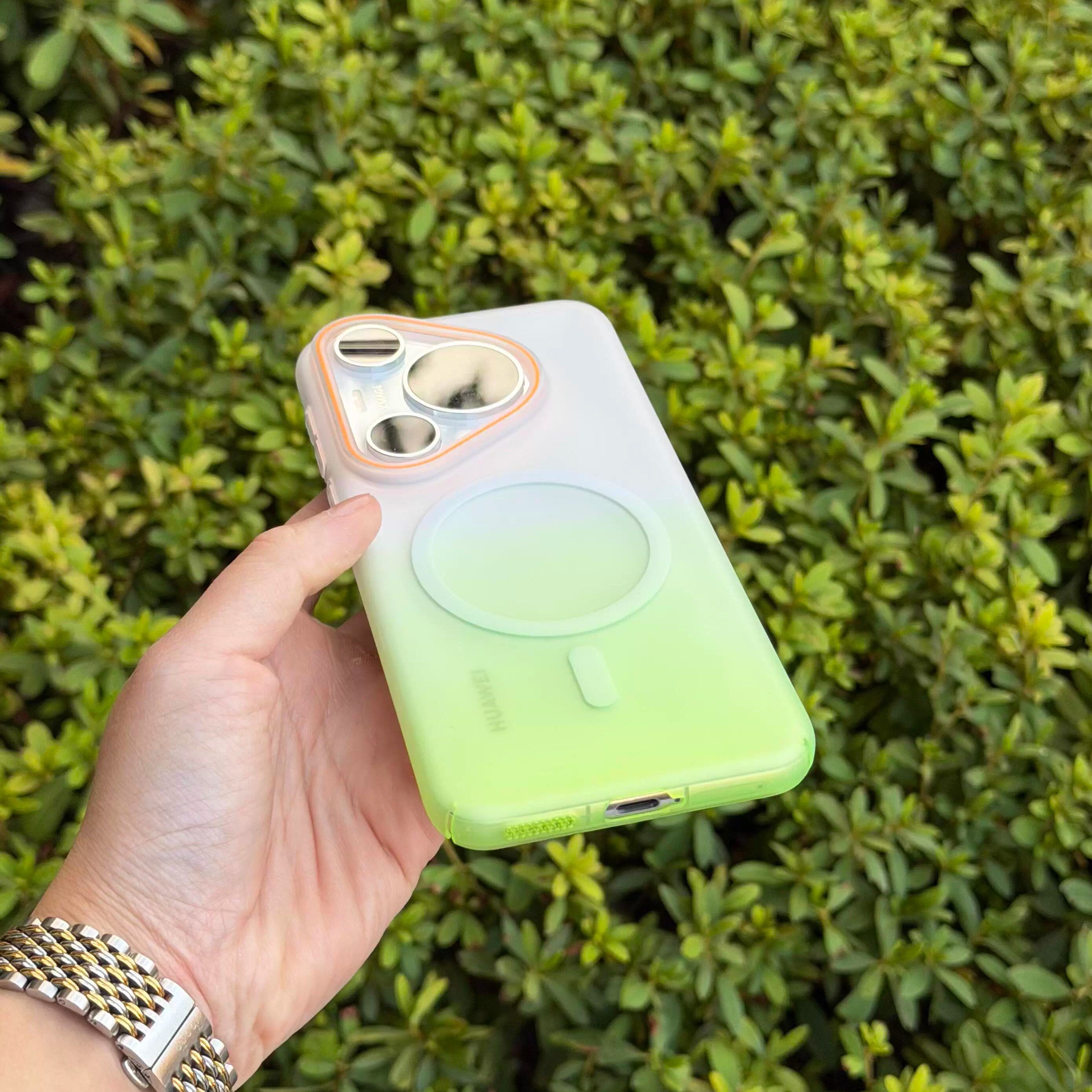 渐变青柠绿柔彩适用华为Pura80Pro+手机壳p80个性撞色大孔镜头Pura70Ultra轻薄mate70/60pro新款磁吸充电硬壳