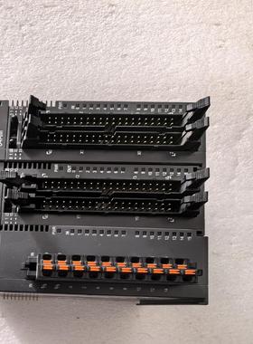 台达PLC   AS16AM10N-A，AS64AN02