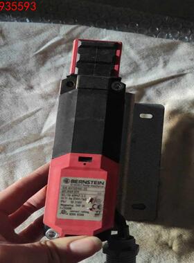 原装进口德国安全门开关SLK-MVTU24UC-25，实物图