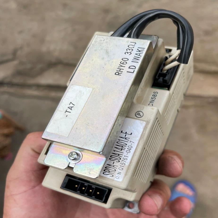 安川机器人伺服驱动器SRDA-SDA14A01A-E