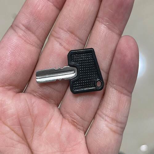 {雅致机械商行}三菱A系列PLC处理器模块钥匙实图拍摄就一