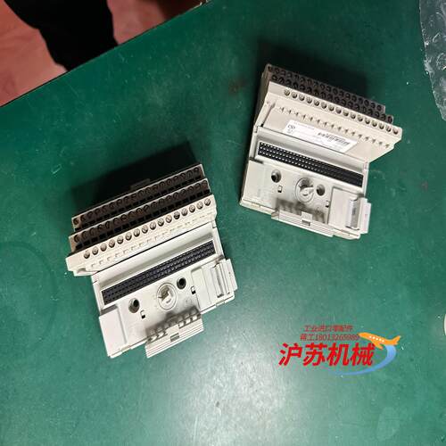 控制器底座ab模块plc实物1794-TB32安装底座