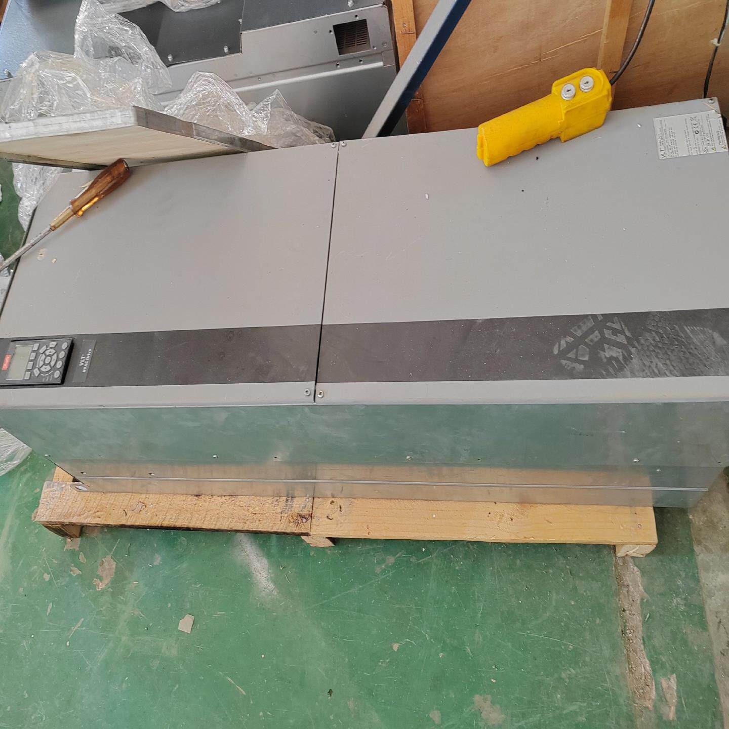 （设备配件）-运漂亮丹佛斯变频器P400T7E00H2XG正常102FC