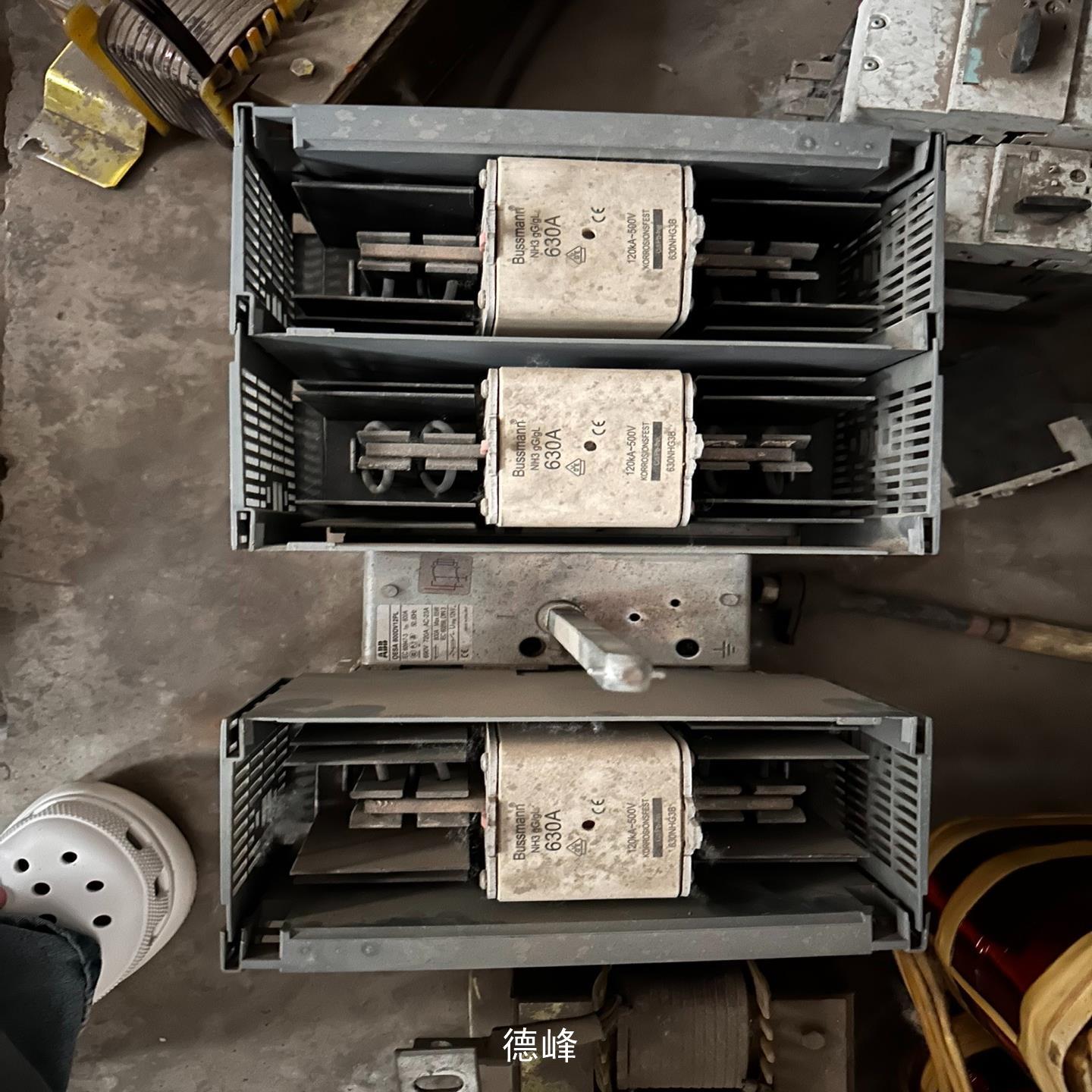 [德峰]ABB隔离开关 OESA800DV12PL 690V议价