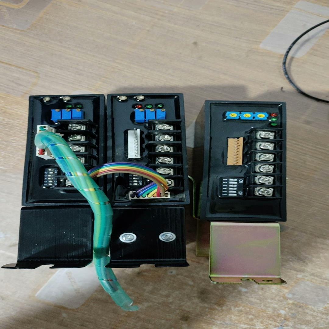 （设备配件）电动阀门执行器模块1 CPA一100一220v  3台98新
