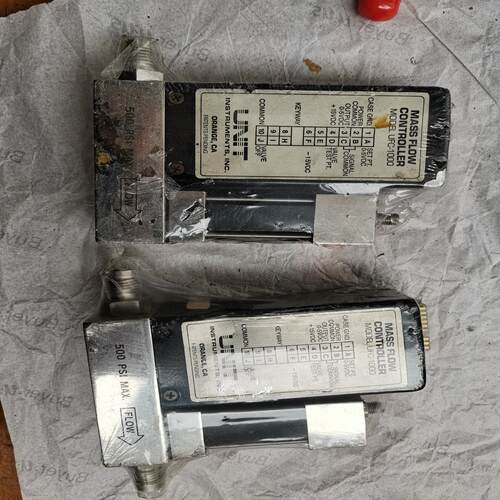 MASS FLOW CONTROLLER计MODEL U