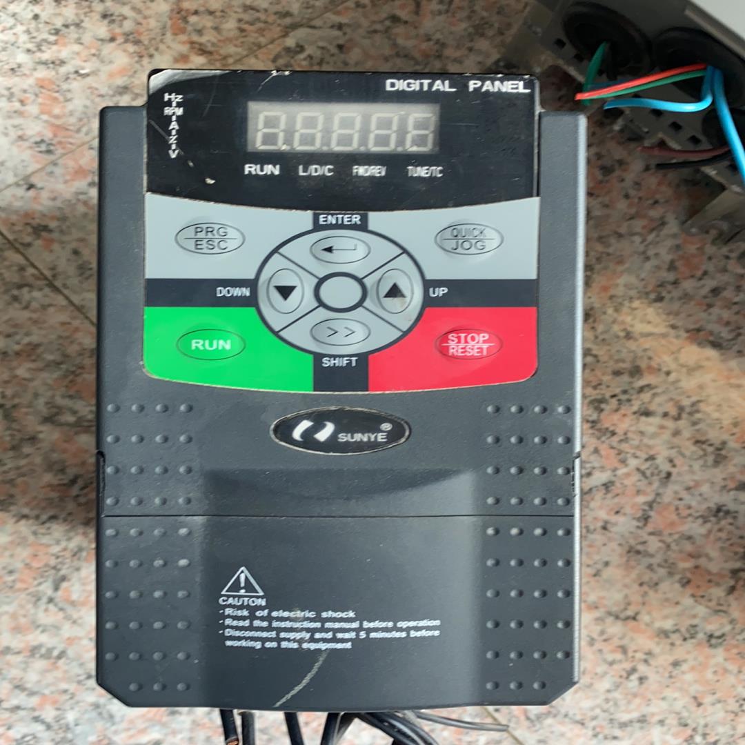 （设备配件）日业SUNYE1.5KW380V拆机变频器 CM510-A4