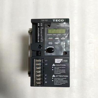 TECO东750W变频器，220V，型号S310-201-