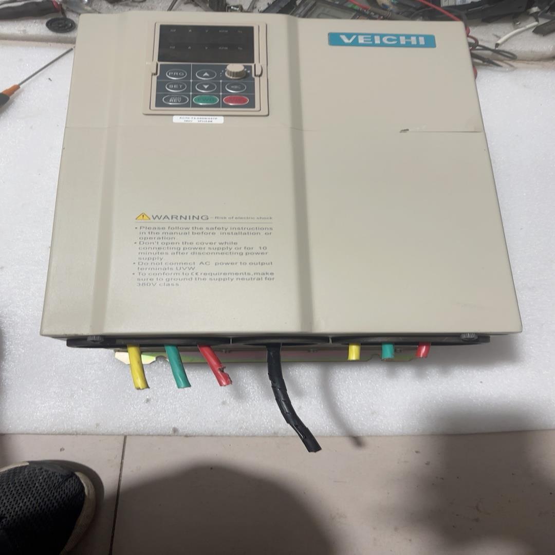 伟创变频器 AC70-T3-030G/037P，重载30千瓦
