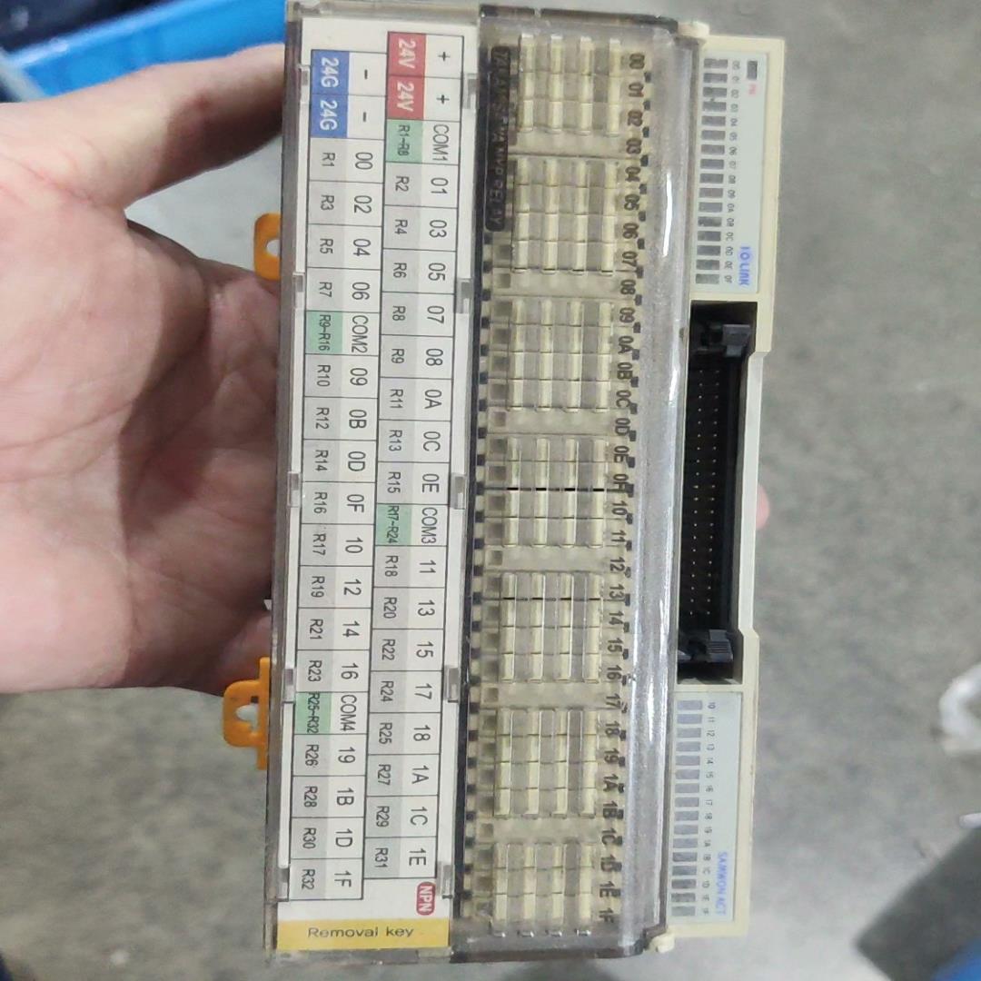 三元继电器模块32路输出 R32C-YNT NYP2
