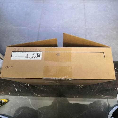 询价~台达触摸屏DOP-110CG，未使用已拆封。