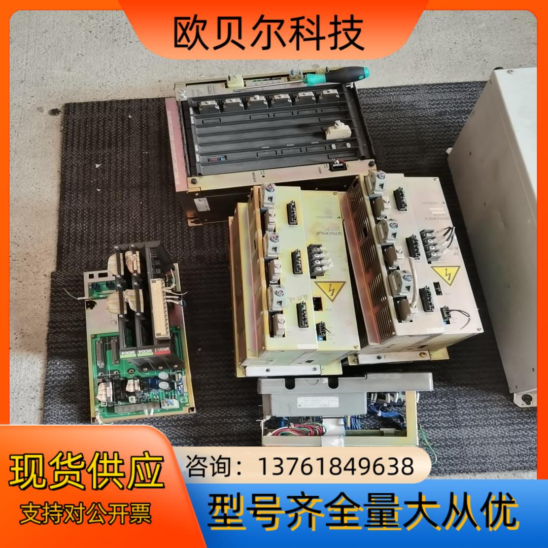 安川机器人控制器一套，，需要的联系，议价