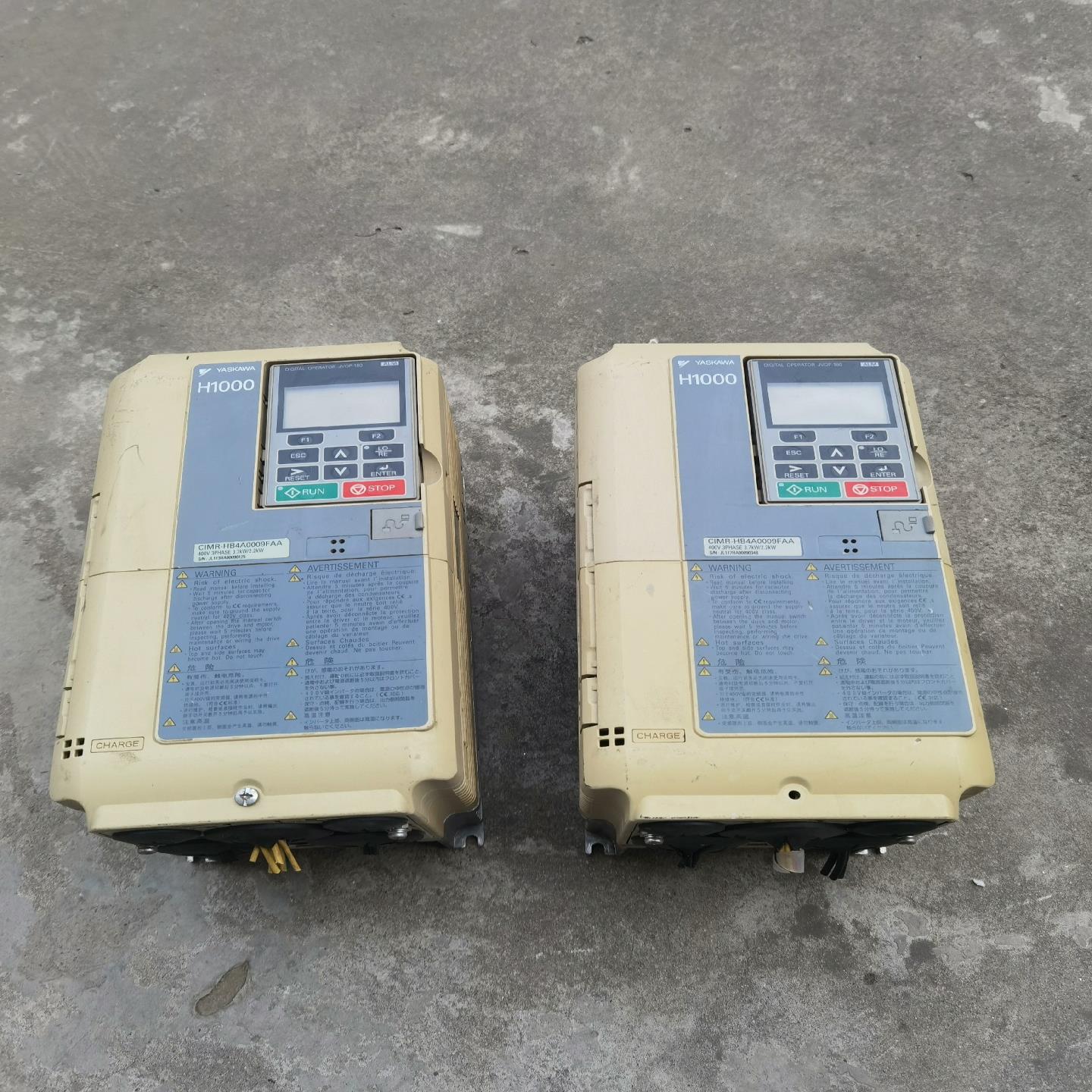 2.2kw安川变频器CIMR-HB4A0009FAA详见下图