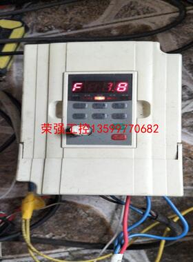 【荣强工控】1.5kw万鑫(德玛)x5m(D5M)变频器，功能正常成色新