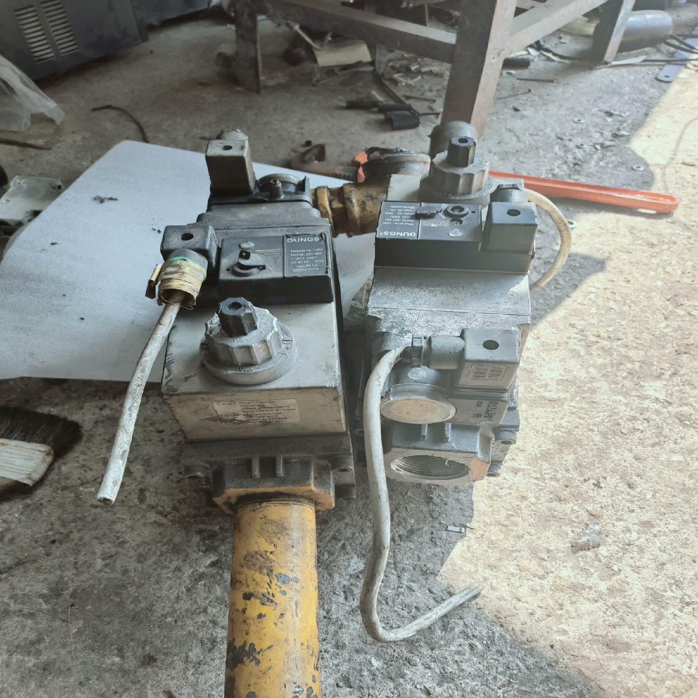 现货DUNGS冬斯电磁阀MB-DLE415B01S20原装拆