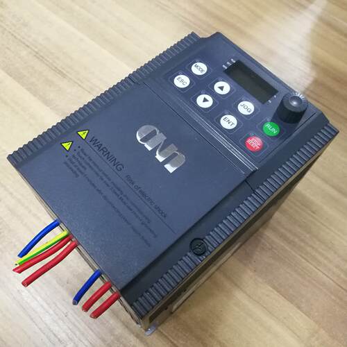 丹那赫变频器 D31-T3-1R5G/2R2G 质量保证 成