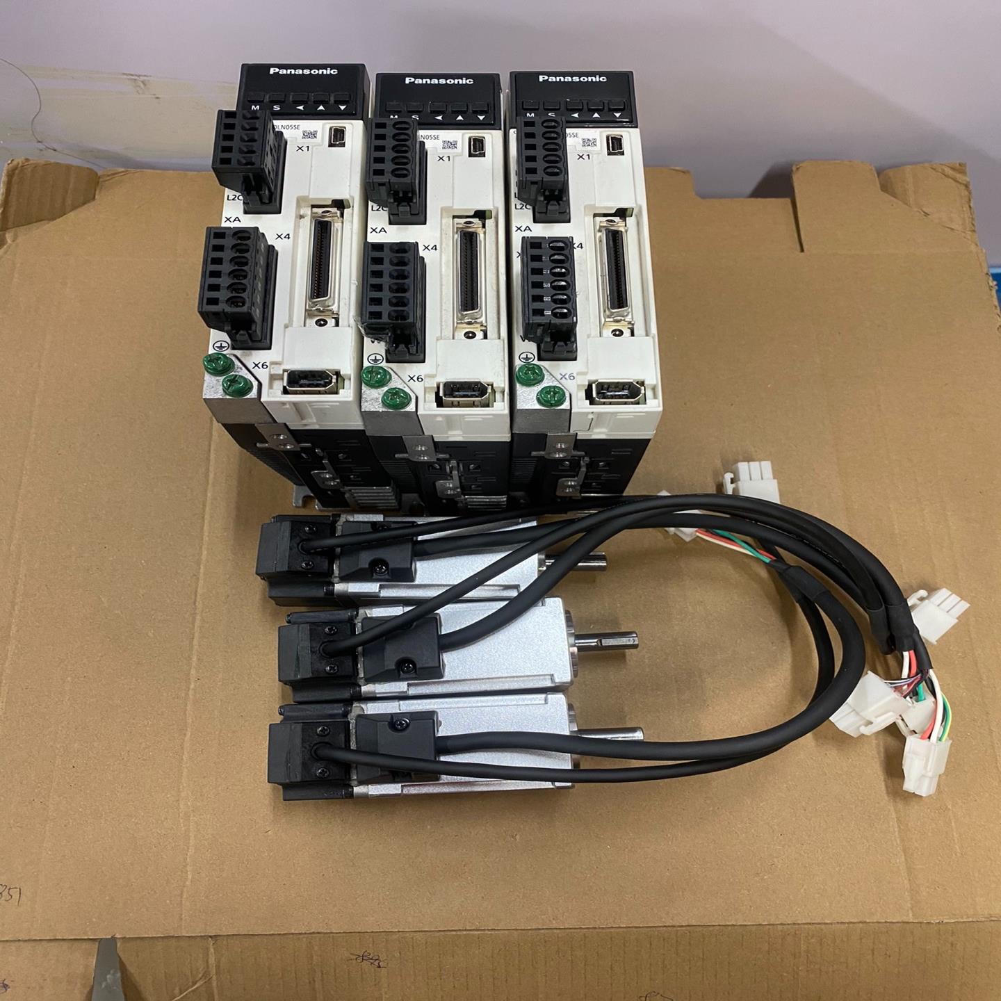 MADLN05SEA6驱动器MSMF012L1U2M电机