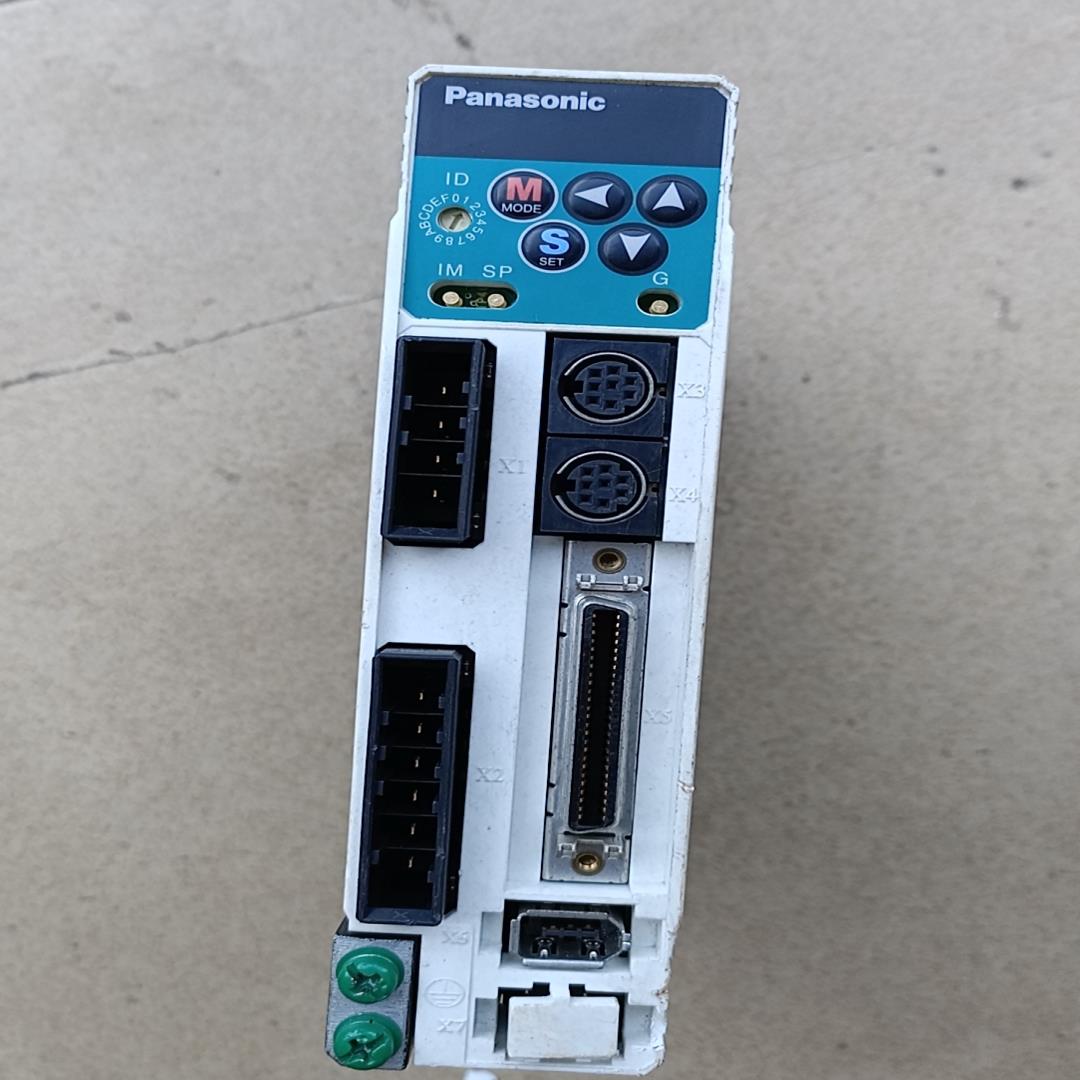 A4系列松下200W脉冲型伺服电机驱动器MADDT12070