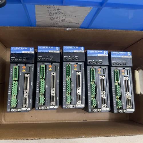 SANM0TION驱动器 RS1A03AAWA 共5个 10