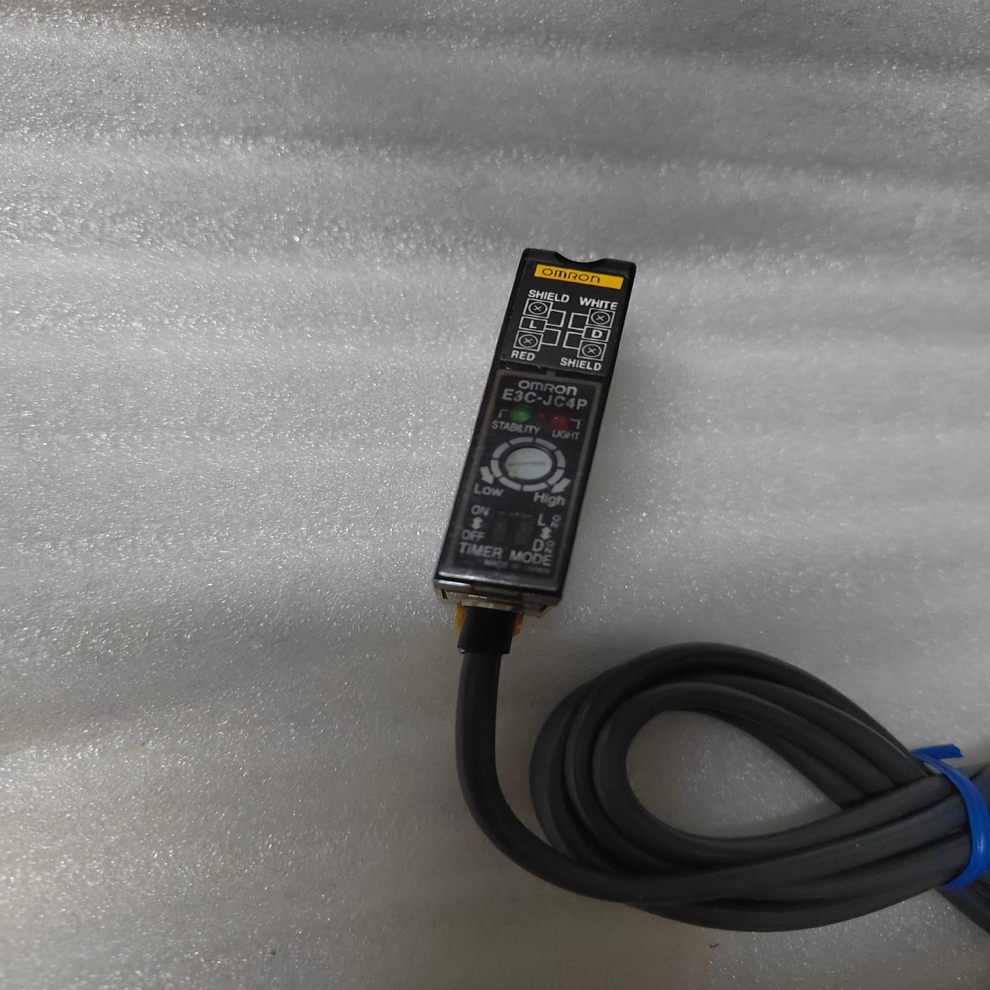 E3C-JC4P光电开关 120有3