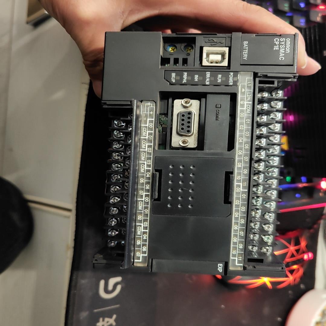 CP1E-N40DR-A缺盖子