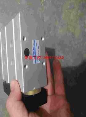 【荣强工控】气立可CHELIC导杆气缸TB 32*30实物拍摄，功能正常