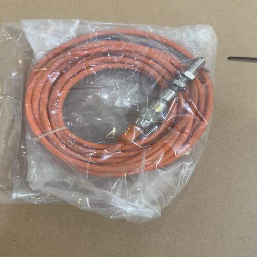 lumberg传感器  共1个100