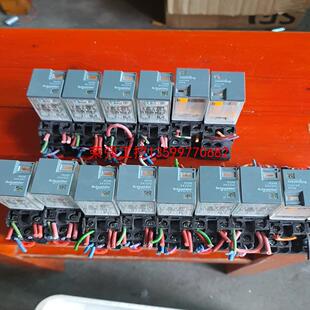 【荣强工控】施耐德继电器RXM2LB2BD 24V 底座RXZE1M2C