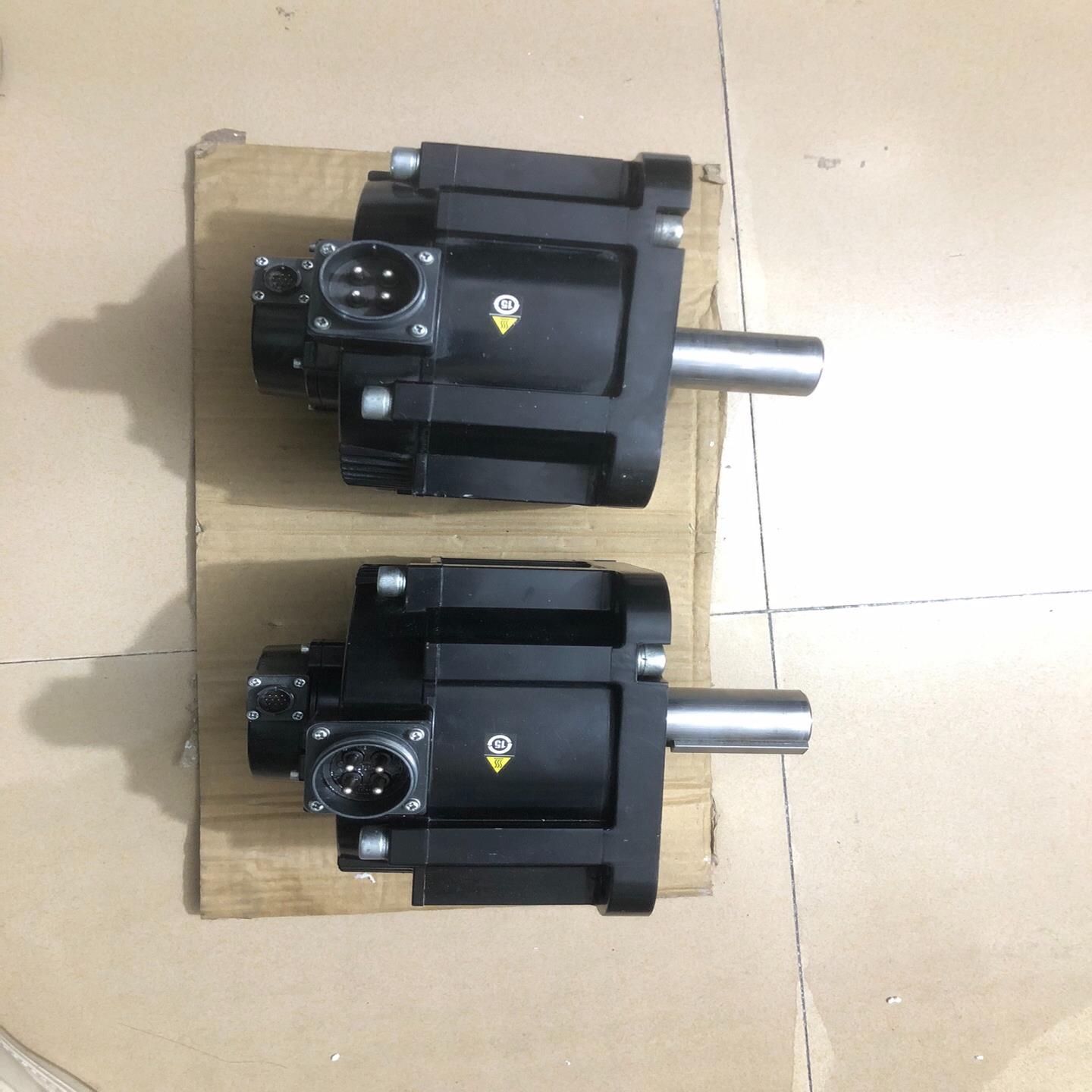 安川伺服，SGM7G-30AFC61，功能，成色如图，标