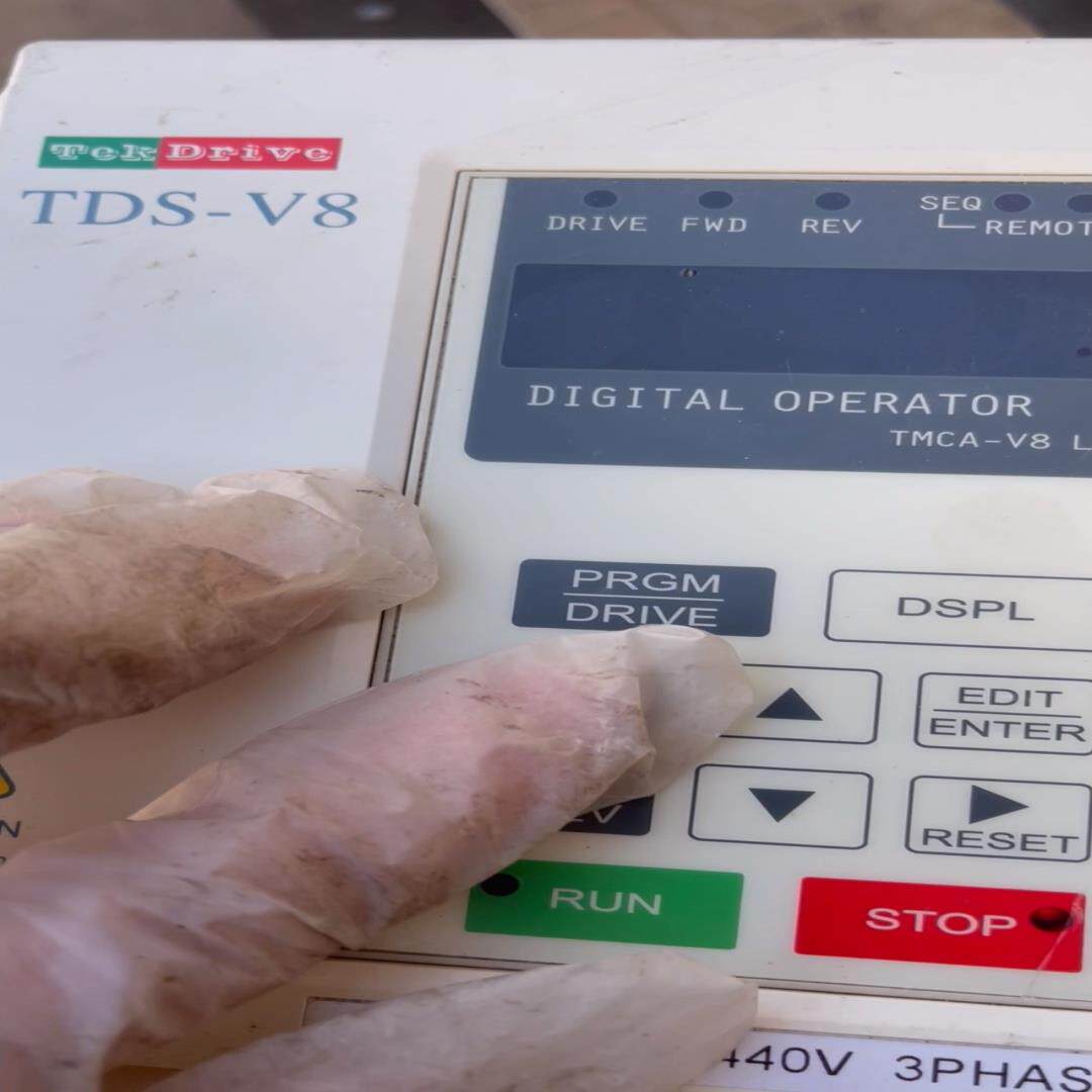 （设备配件）TDSV8 -变频器KWH2P2E -东达三相变频器2.2