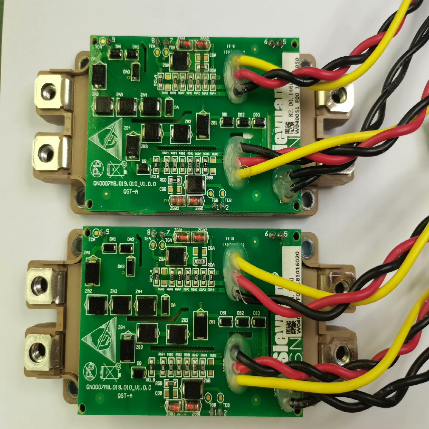 （设备配件）思源SVG门极板，带模块，82.00.1460   W040