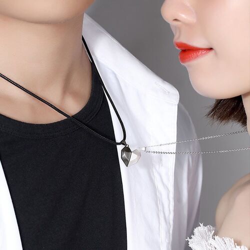 1Pair Valentine's Day Gift Magnetic Couple Neckl