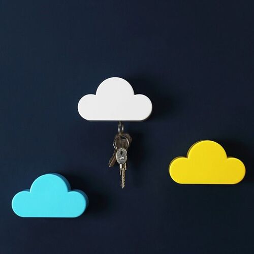 Fashion Creative Cloud-shaped Magnetic Key Chain Holder Home