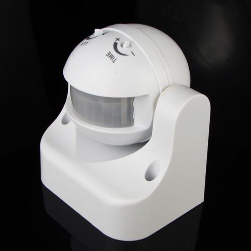 Hot sale 110-240V 50Hz 180 Degree Outdoor Security PIR Infra