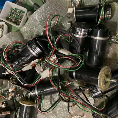议价MC401NS302KNN39三协机器人电机MC401NS302KNN24