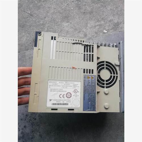 议价安川驱动器SGDS10A01A 拆机保修3个月 成色8新