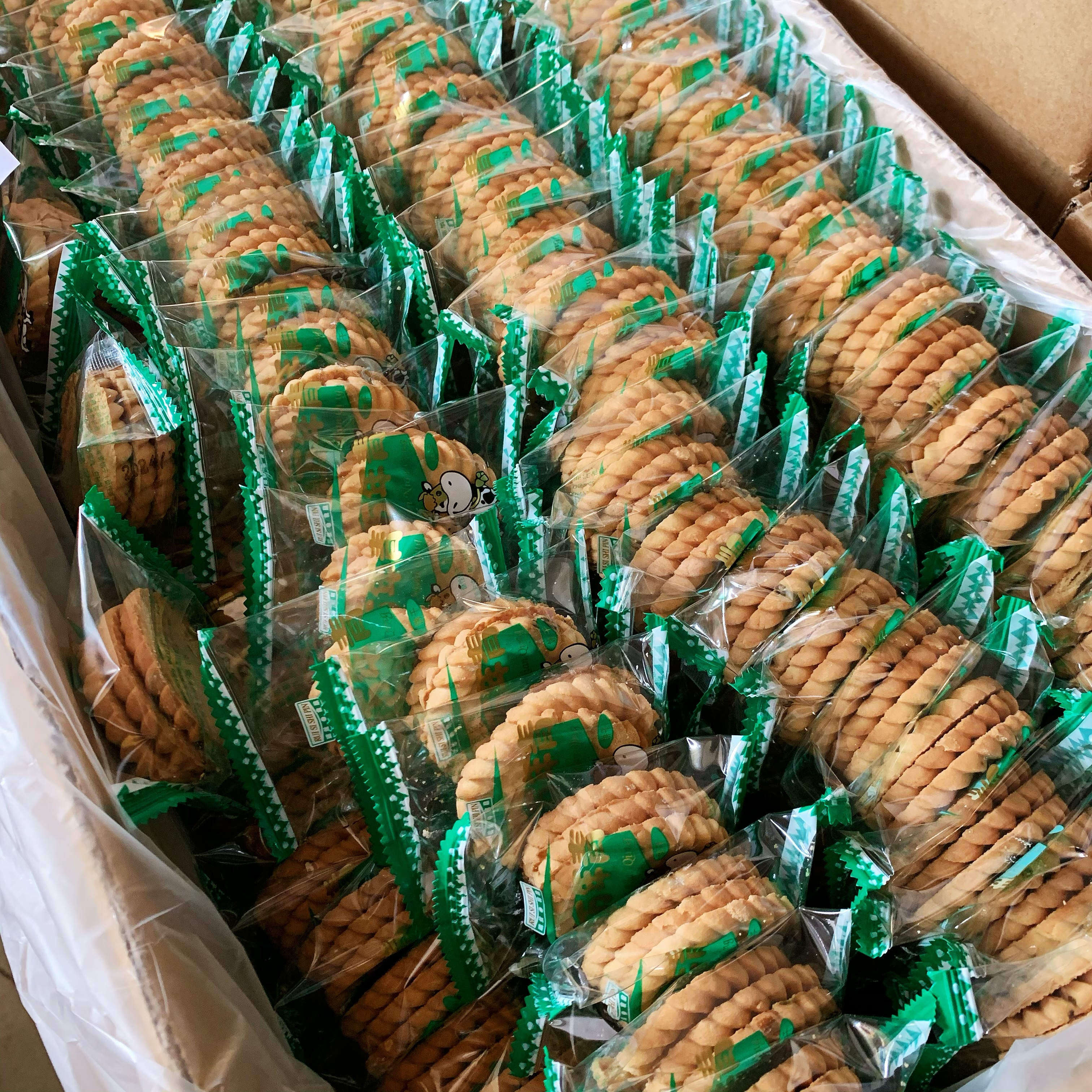 瑞丝 上海万年青饼干整箱葱油咸香葱便宜零食追剧独立葱香咸甜味