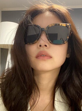 Jennie同款韩国联名墨镜