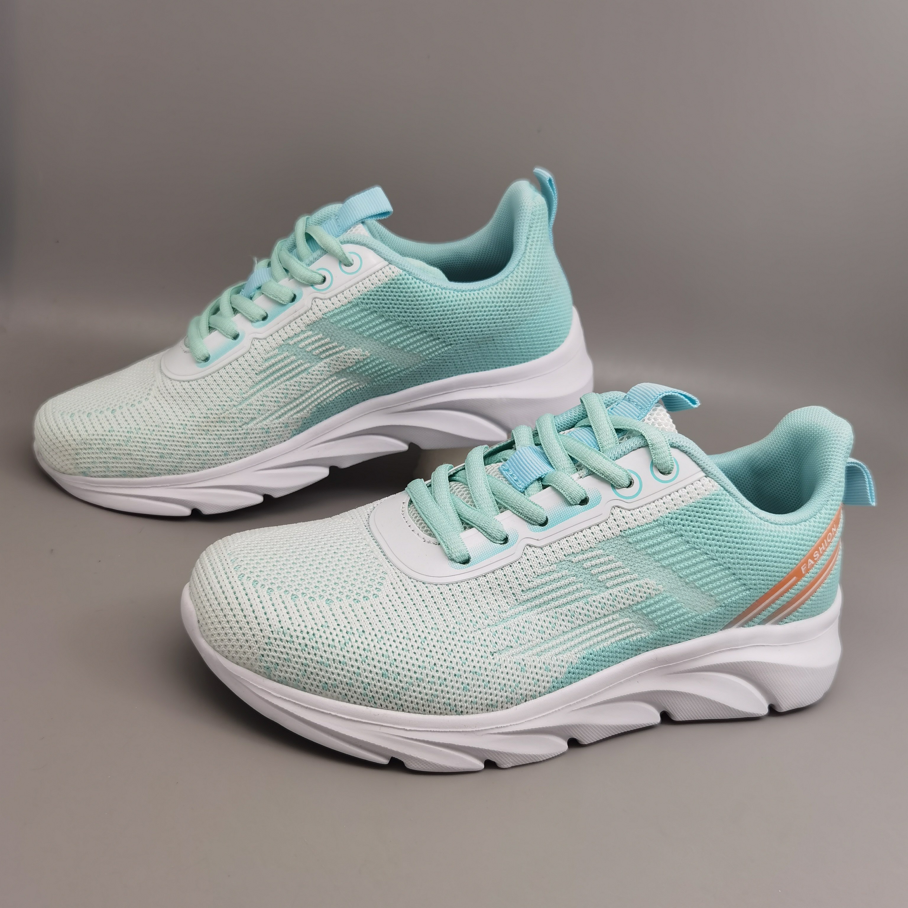 外贸出口特价女鞋休闲运动鞋