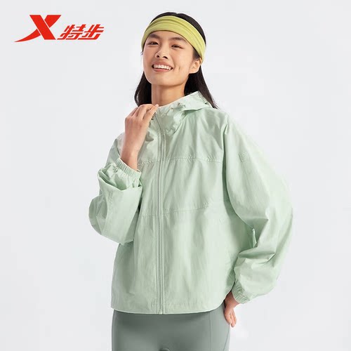 特步无缚轻行双层风衣2025春季新款女子防风运动外套975128150067