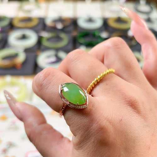 V3碧玉高色荧光绿