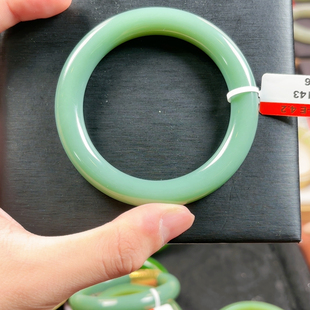 e粉青无包容过眼灯 57h56