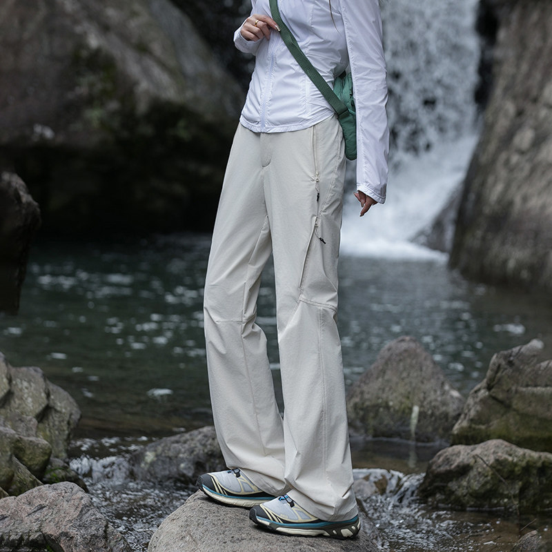 山系户外防泼水速干登山裤女士新款夏季款式机能徒步伞兵工装裤女