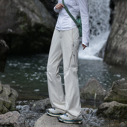 山系户外防泼水速干登山裤女士新款夏季款式机能徒步伞兵工装裤女