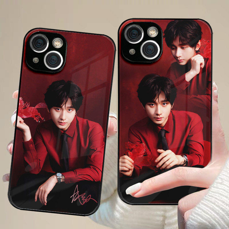 成毅2026新年微笑手机壳适用苹果16promax定制华为nova15OPPOreno9奇毅果vivoS20小米17pro周边荣耀400iQOO12