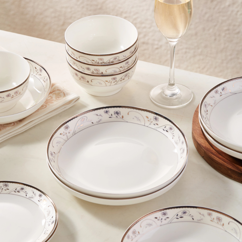 天顺饭碗家用2024新款高颜值金边碗陶瓷碗盘套装盘子菜盘金色祥云