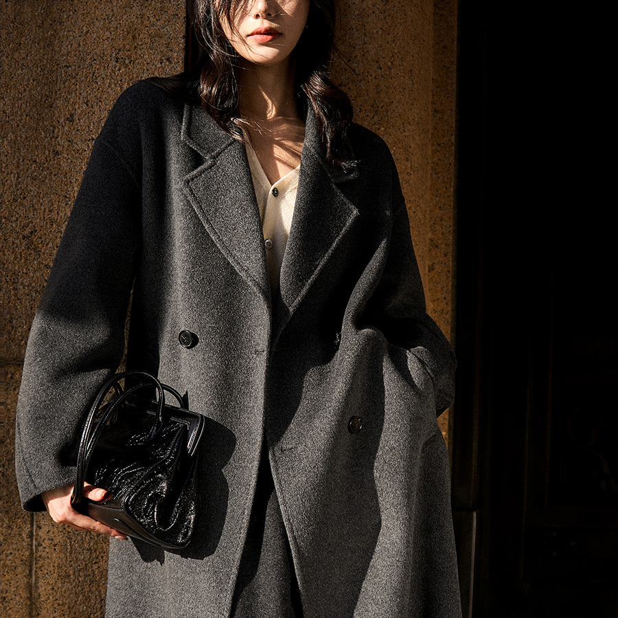 大衣套装牛角扣毛呢外套