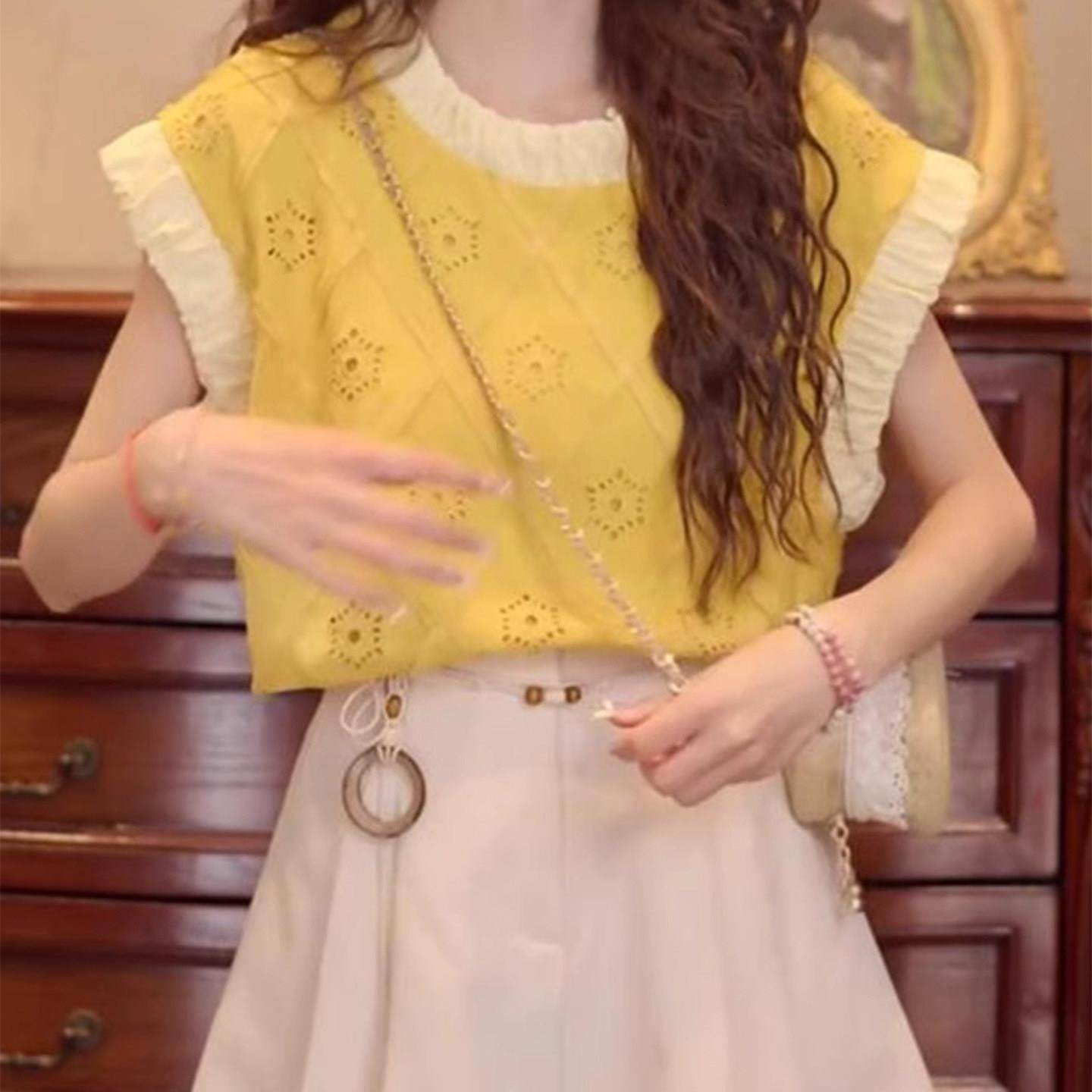 rouje bonjour法式黄色镂空拼接圆领格纹背心女T恤高腰短裤两件套,女装/女士精品,大码套装,淘宝优惠券,粉丝福利购,淘宝优惠卷