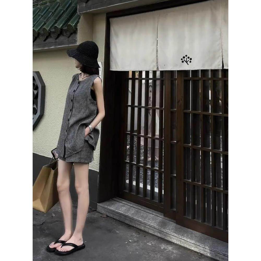 tach damas法式时髦黑白格子马甲气质百搭背心上衣短裤女两件套